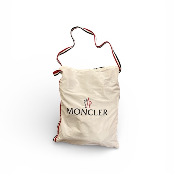Moncler White and Red Drawstring Bag - Picture 3 of 3